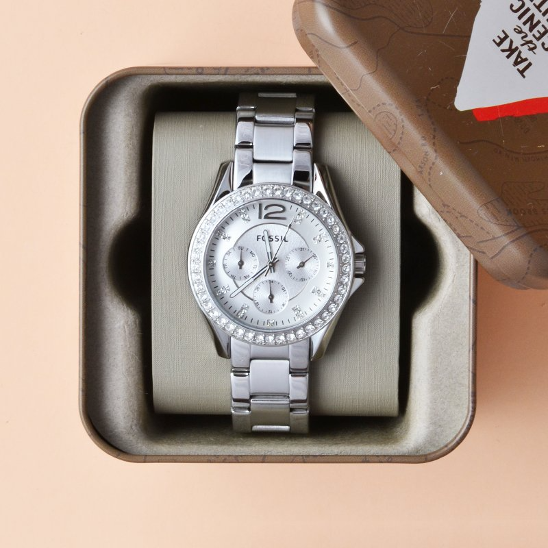 Shop Authentic Fossil Riley Multifunction Silver Dial Silver Steel Strap Watch for Women - ES3202 - Luxxuri