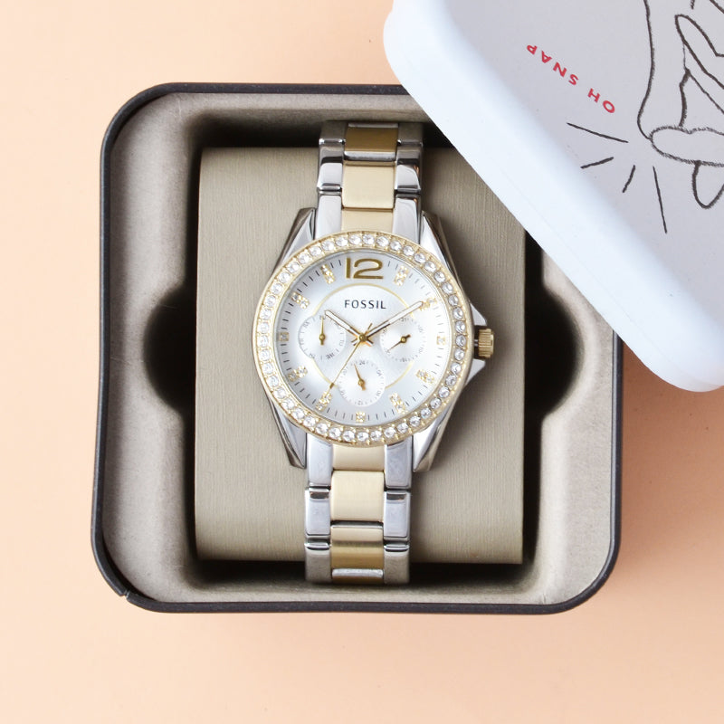  Shop Authentic Fossil Riley White Dial Two Tone Steel Strap Watch for Women - ES3204 - Luxxuri