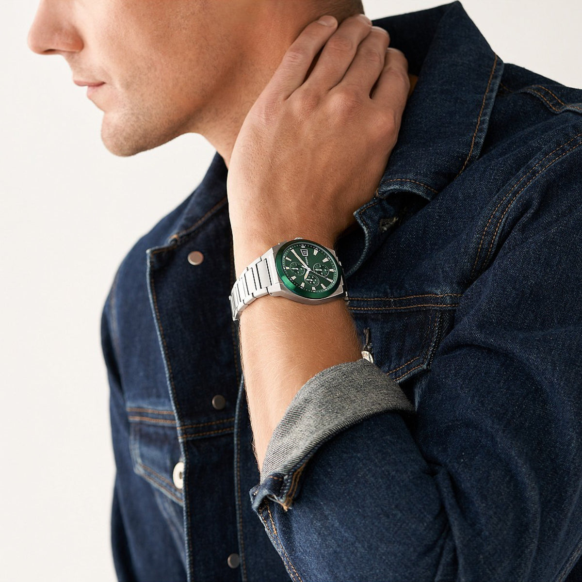  Shop Authentic Fossil Everett Chronograph Green Dial Silver Steel Strap Watch for Men - FS5964 - Luxxuri
