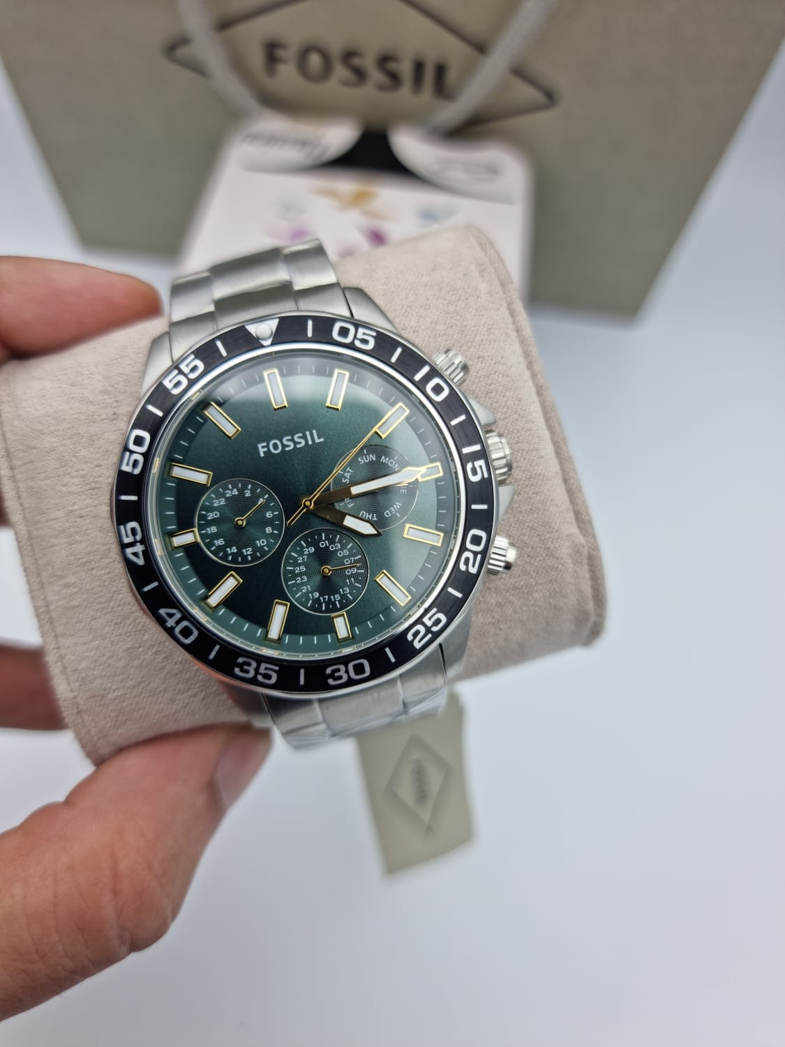  Shop Authentic Fossil Bannon Chronograph Green Dial Silver Steel Strap Watch for Men - BQ2492 - Luxxuri