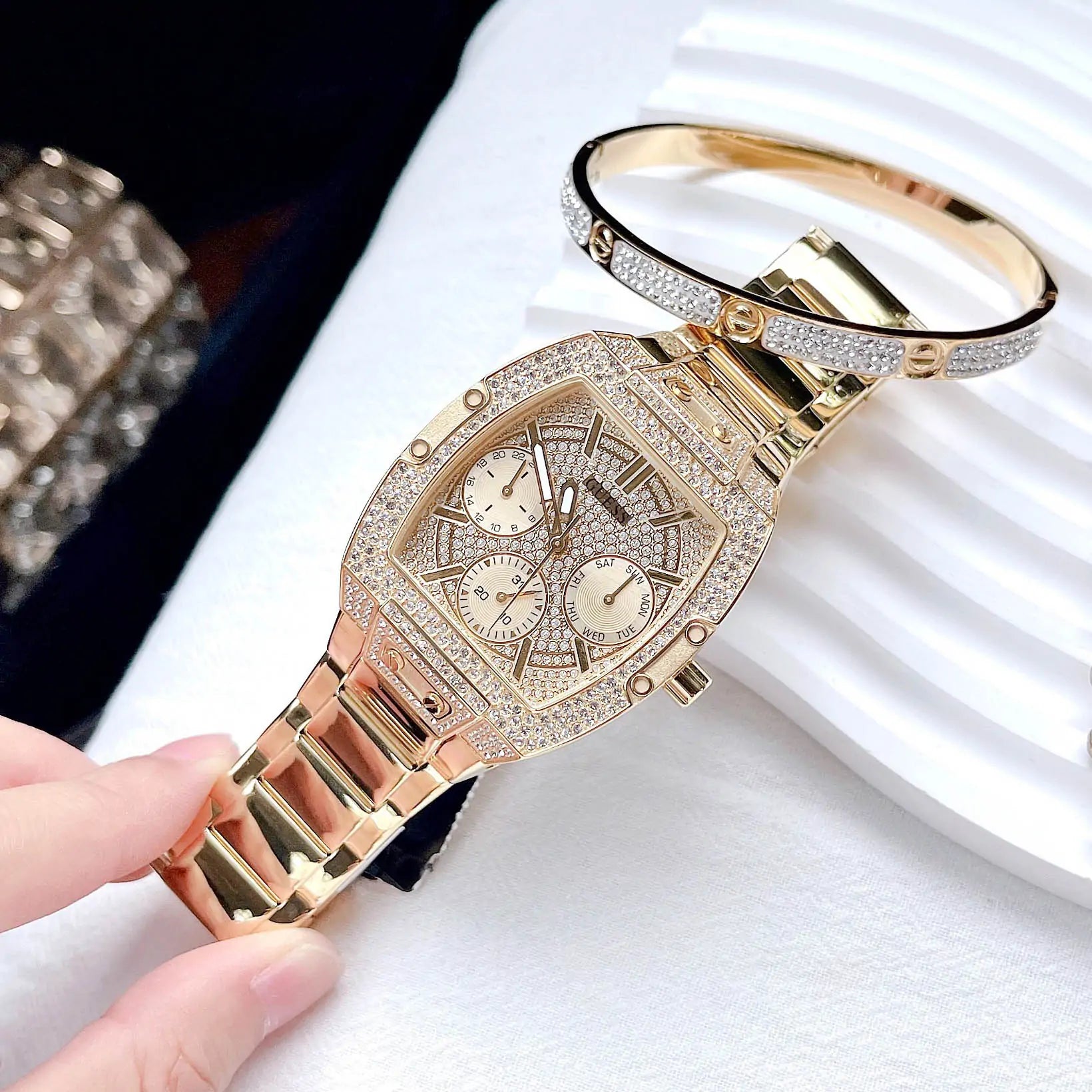  Shop Authentic Guess Phoenix Multifunction Crystals Gold Dial Gold Steel Strap Watch For Men - GW0094G2 - Luxxuri