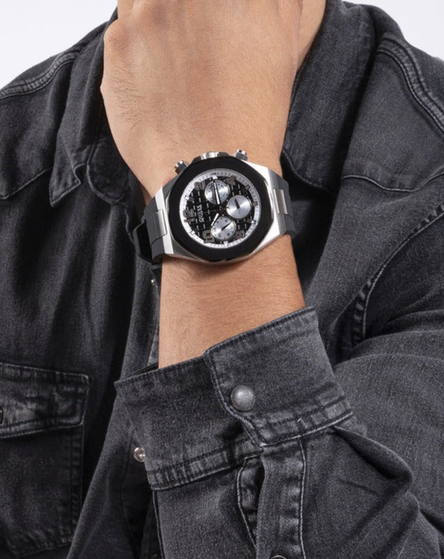  Shop Authentic Guess Empire Chronograph Black Dial Black Silicon Strap Watch For Men - GW0583G1 - Luxxuri