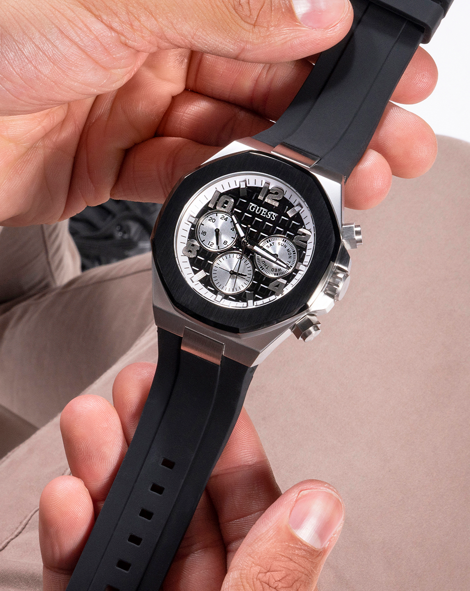  Shop Authentic Guess Empire Chronograph Black Dial Black Silicon Strap Watch For Men - GW0583G1 - Luxxuri