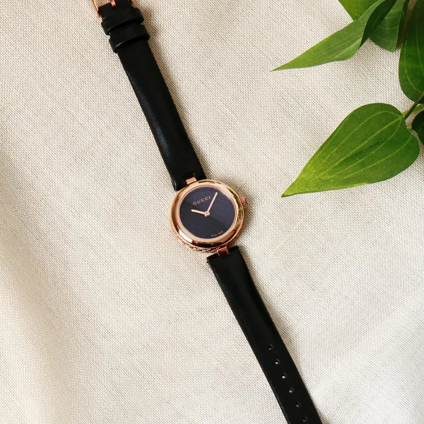  Shop Authentic Gucci Diamantissima Quartz Black Dial Black Leather Strap Watch for Women - YA141501 - Luxxuri