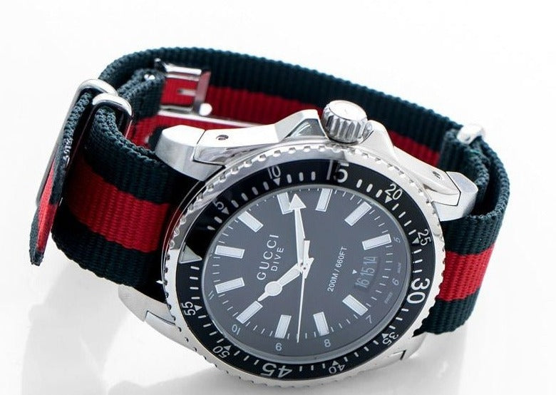  Shop Authentic Gucci Dive Black Dial Two Tone NATO Strap Watch For Men - YA136206 - Luxxuri