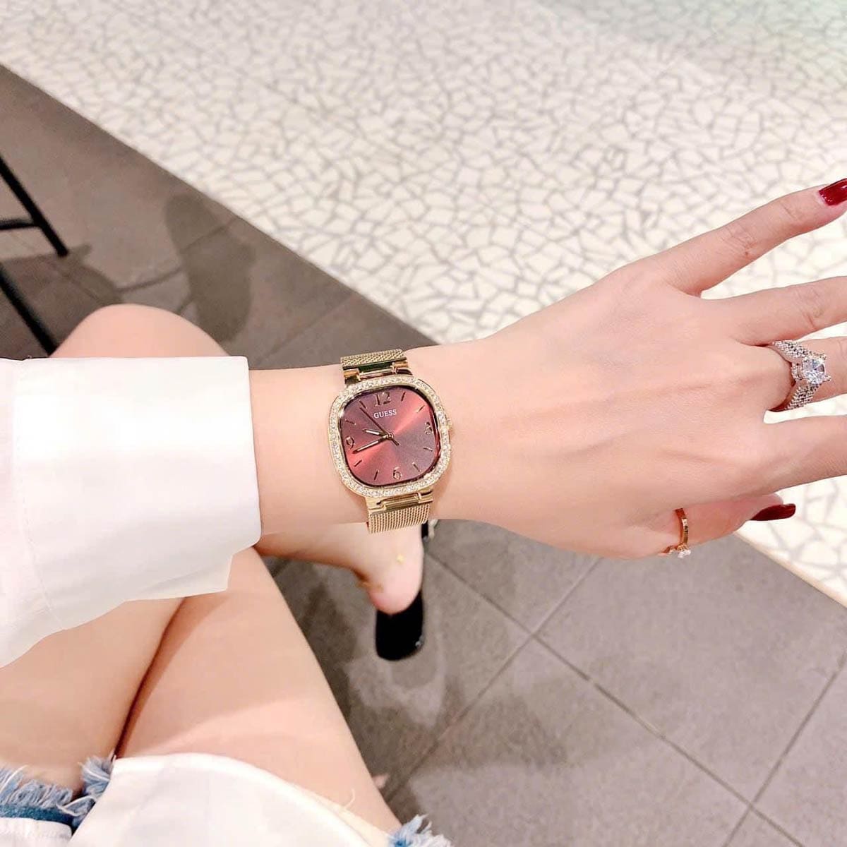  Shop Authentic Guess Quartz Red Dial Gold Mesh Strap Watch For Women - GW0354L4 - Luxxuri