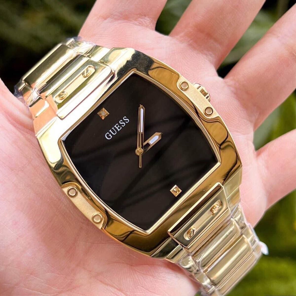  Shop Authentic Guess Phoenix Black Dial Gold Steel Strap Watch for Men - GW0387G2 - Luxxuri