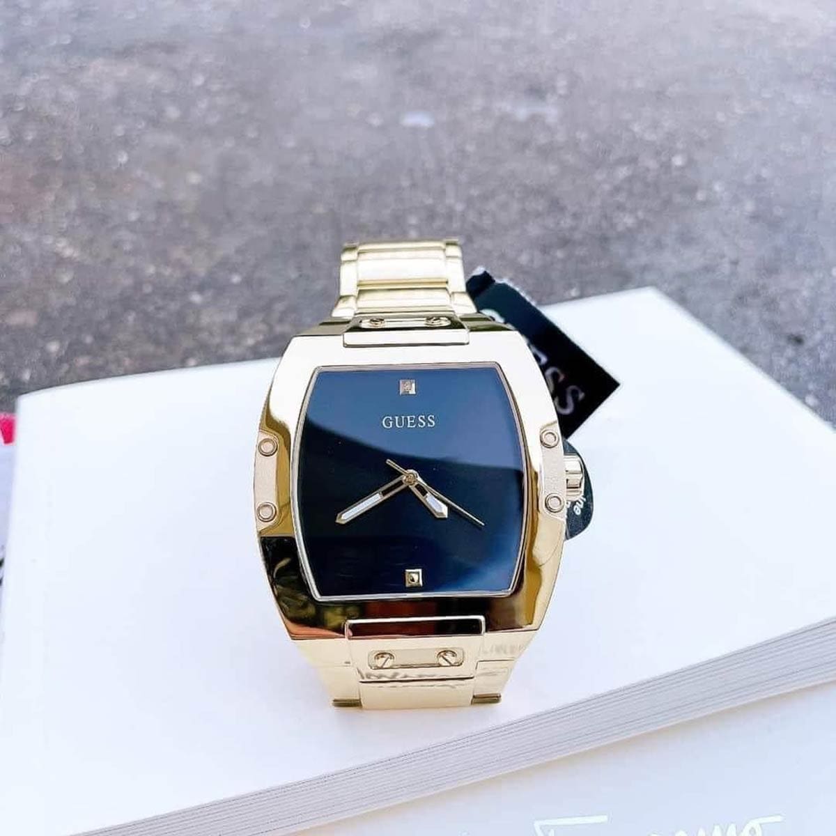  Shop Authentic Guess Phoenix Black Dial Gold Steel Strap Watch for Men - GW0387G2 - Luxxuri