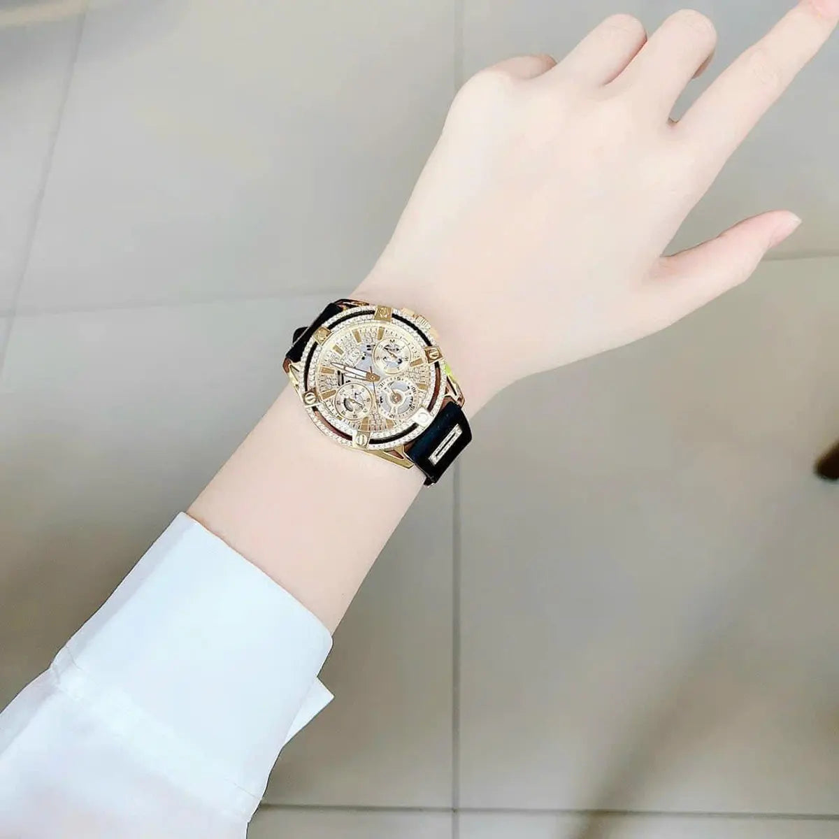  Shop Authentic Guess King Quartz Crystals Gold Dial Black Silicone Strap Watch For Men - GW0537G2 - Luxxuri