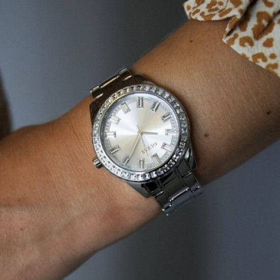  Shop Authentic Guess Sparkler Diamonds Silver Dial Silver Steel Strap Watch for Women - GW0111L1 - Luxxuri