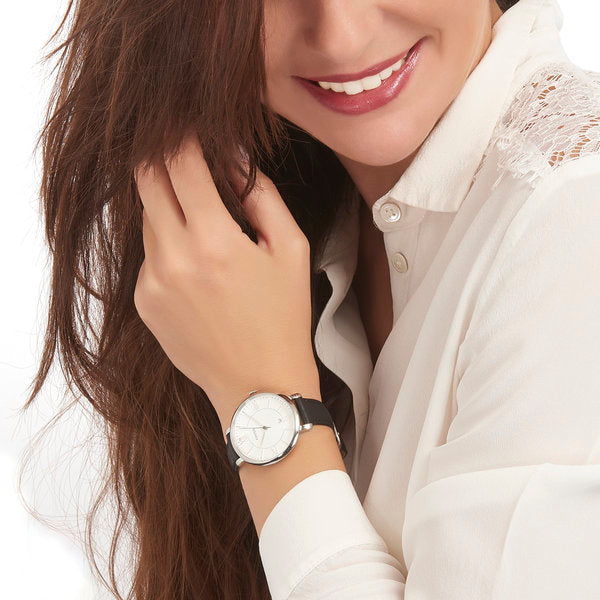 Shop Authentic Fossil Jacqueline Quartz White Dial Black Leather Strap Watch for Women - ES3972 - Luxxuri