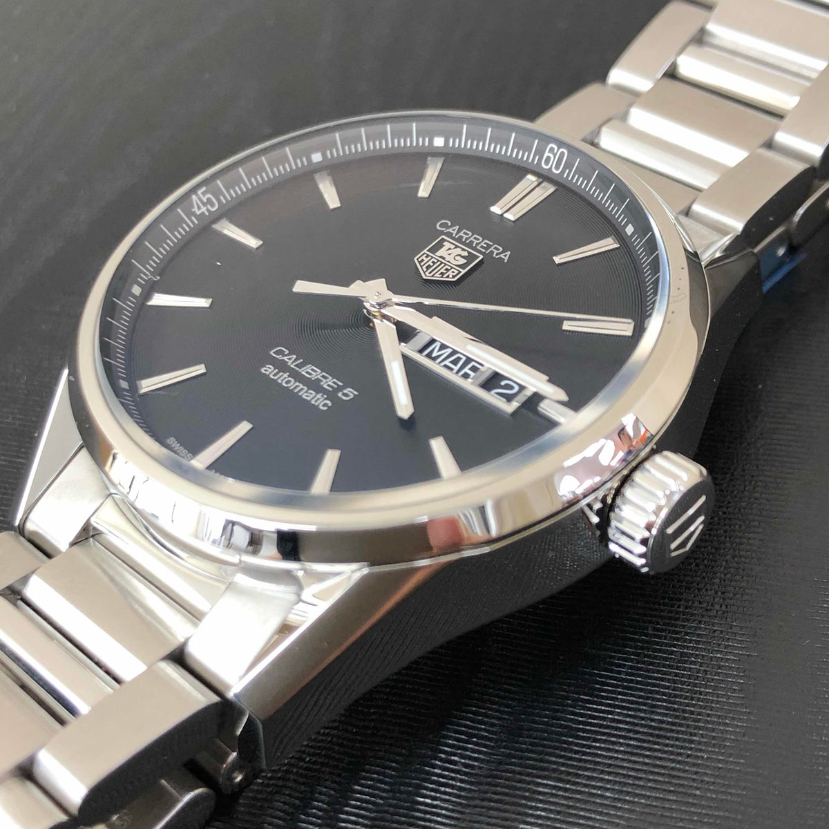  Shop Authentic Tag Heuer Carrera Black Dial Watch for Men - WAR201A.BA0723 - Luxxuri