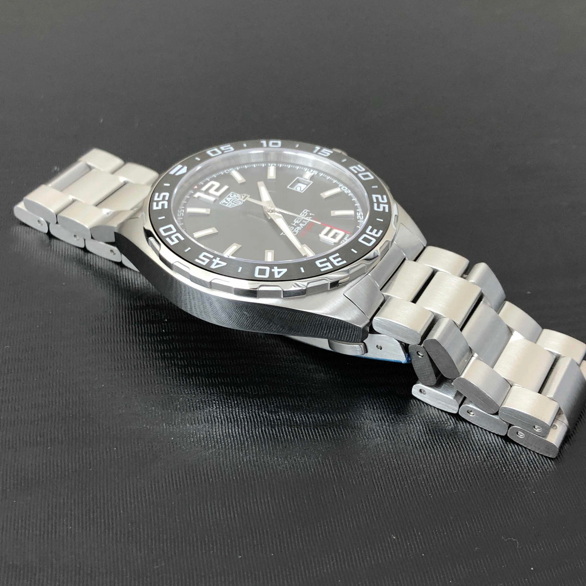  Shop Authentic Tag Heuer Formula 1 Anthracite Dial Watch for Men - WAZ2011.BA0842 - Luxxuri