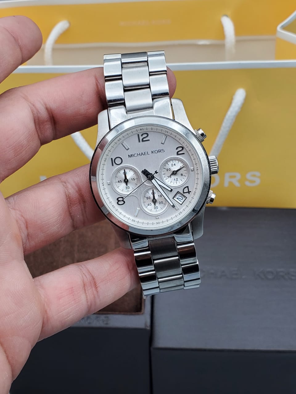  Shop Authentic Michael Kors Runway Silver Dial Silver Steel Strap Watch for Women - MK5076 - Luxxuri