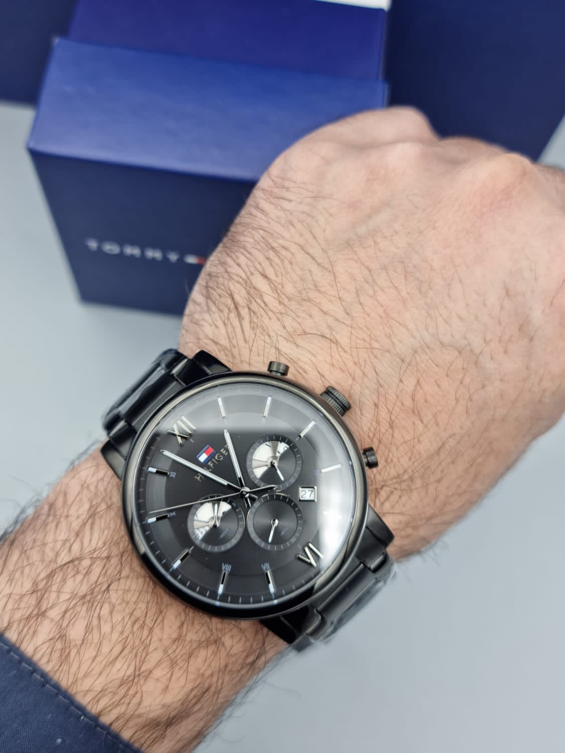  Shop Authentic Tommy Hilfiger Evan Chronograph Quartz Black Dial Black Steel Strap Watch For Men - 1710410 - Luxxuri