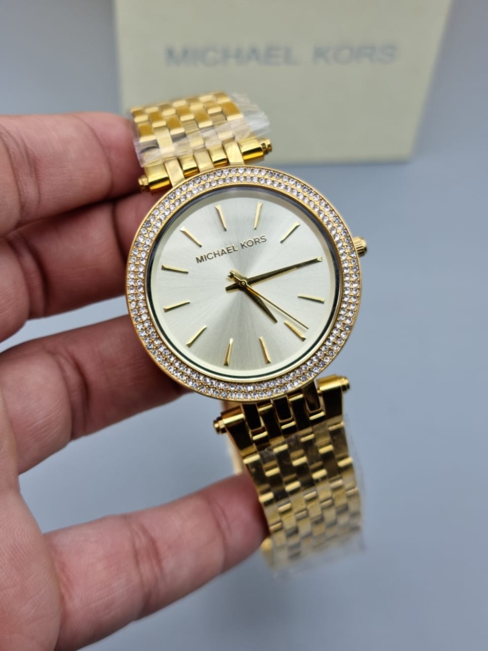  Shop Authentic Michael Kors Darci Silver Dial Gold Stainless Steel Strap Watch for Women - MK3191 - Luxxuri