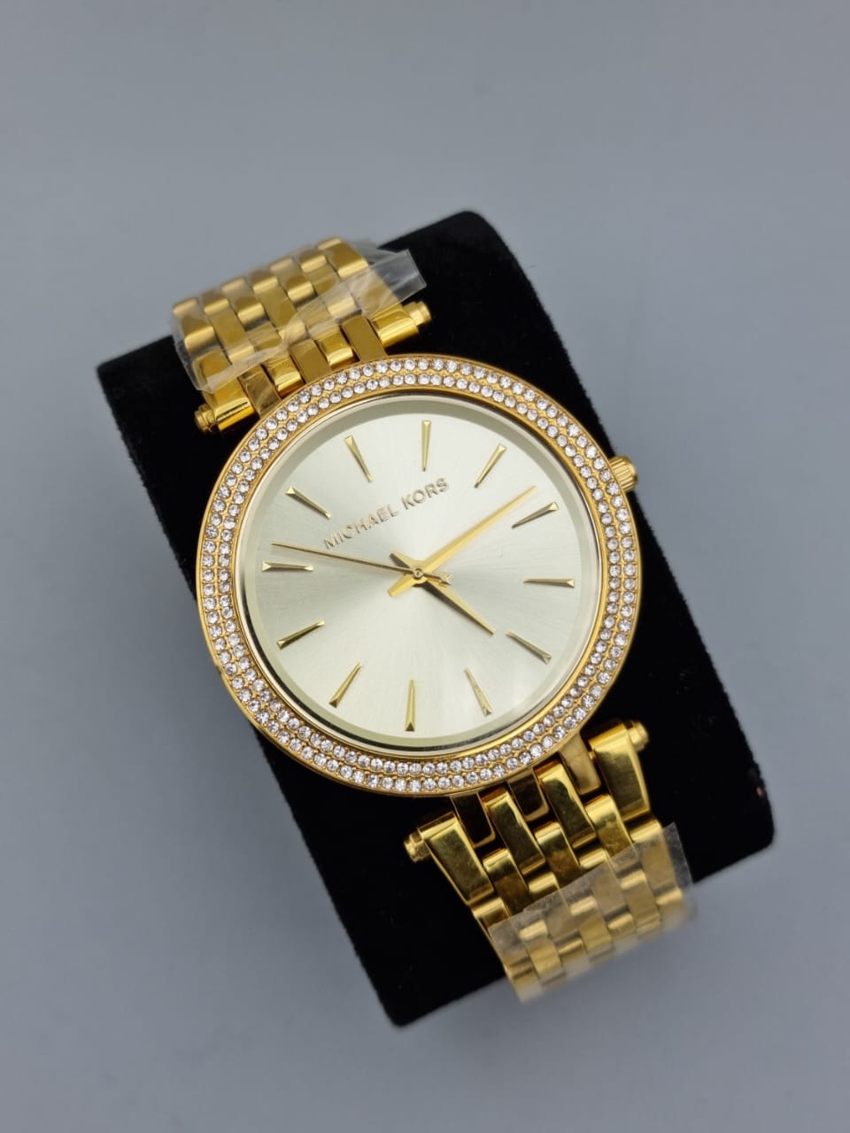  Shop Authentic Michael Kors Darci Silver Dial Gold Stainless Steel Strap Watch for Women - MK3191 - Luxxuri