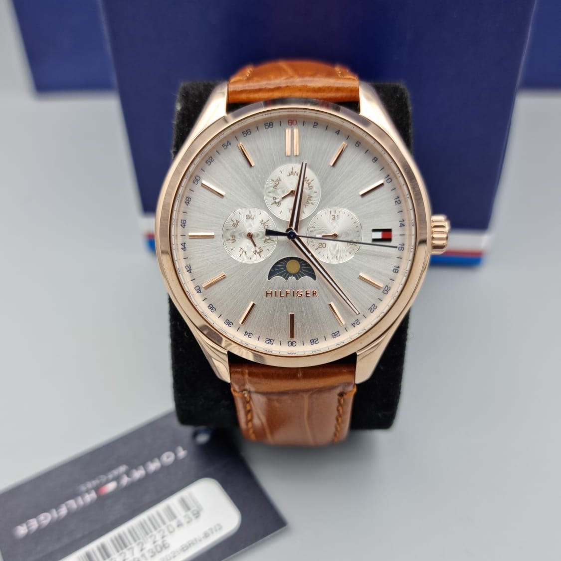  Shop Authentic Tommy Hilfiger Oliver Chronograph White Dial Brown Leather Strap Watch for Men - 1791306 - Luxxuri