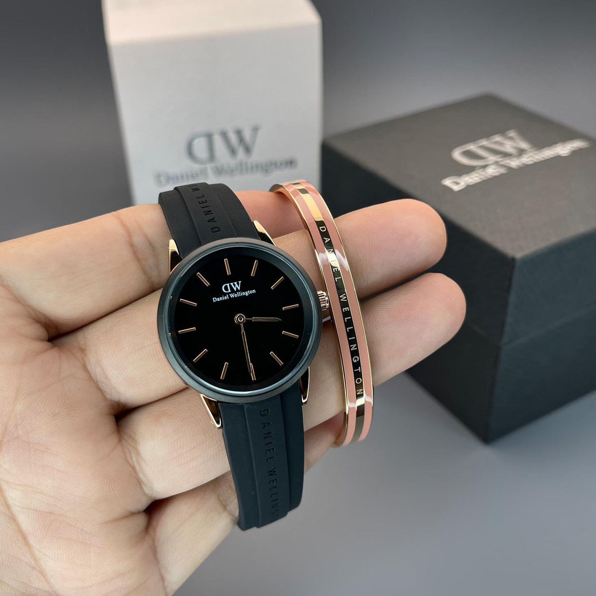  Shop Authentic Daniel Wellington Iconic Motion Black Dial Rubber Strap Watch For Women - DW00100426 - Luxxuri