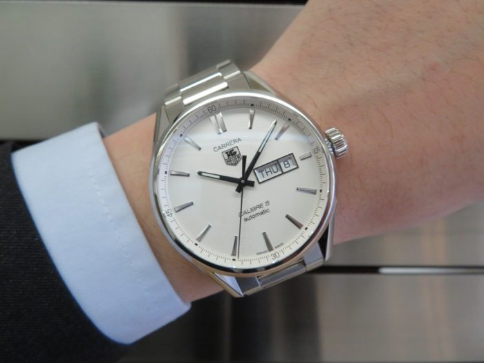  Shop Authentic Tag Heuer Carrera Calibre 5 Automatic White Dial Silver Steel Strap Watch for Men - WAR201B.BA0723 - Luxxuri