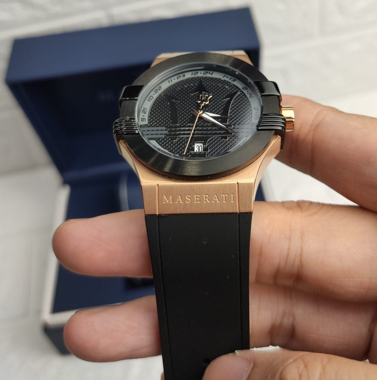  Shop Authentic Maserati Potenza Black & Rose Gold Dial Black Rubber Strap Watch For Men - R8851108002 - Luxxuri
