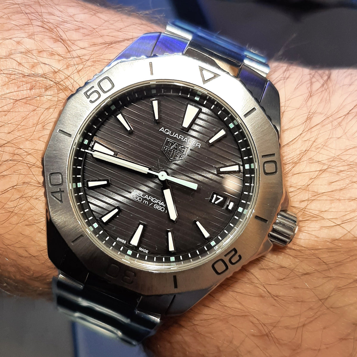  Shop Authentic Tag Heuer Aquaracer Professional 200 Solargraph Quartz Black Dial Silver Steel Strap Watch for Men - WBP1114.BA0000 - Luxxuri