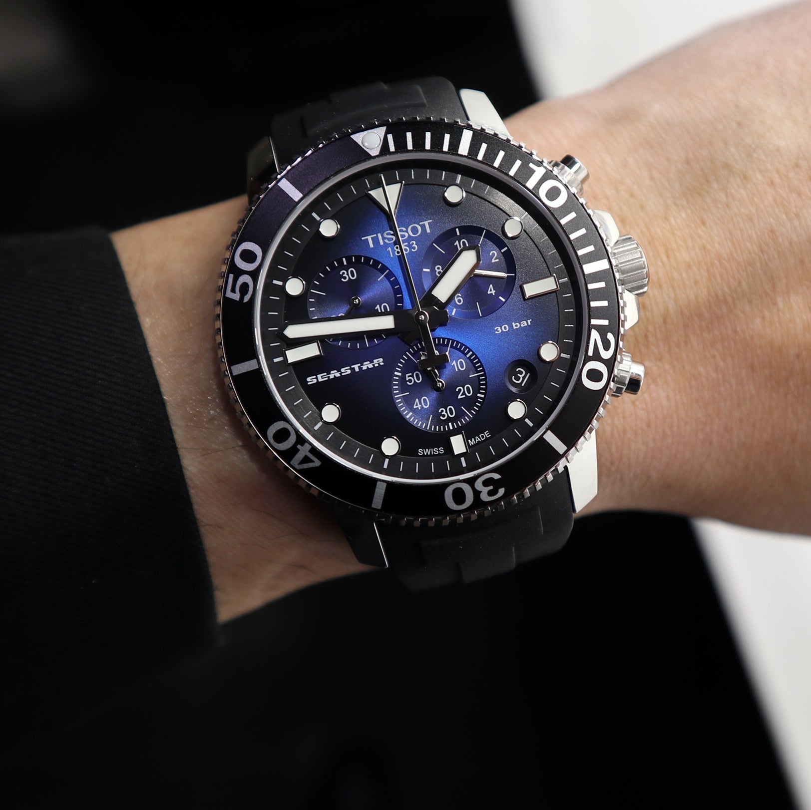  Shop Authentic Tissot Seastar 1000 Chronograph Blue Dial Black Rubber Strap Watch For Men - T120.417.17.041.00 - Luxxuri