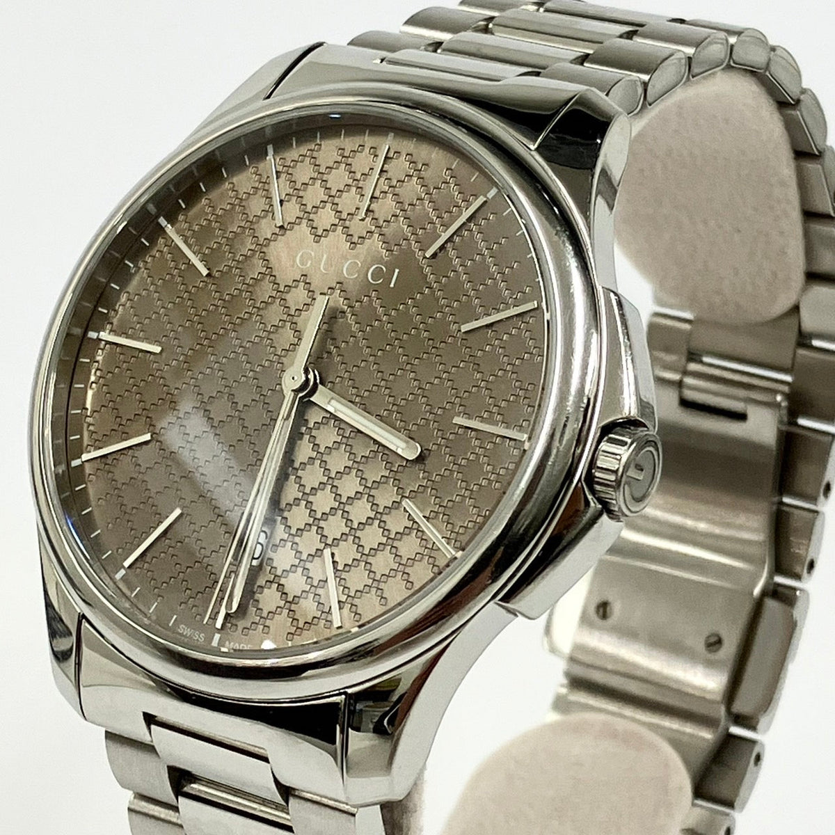  Shop Authentic Gucci G Timeless Quartz Brown Dial Silver Steel Strap Watch for Men - YA126317 - Luxxuri