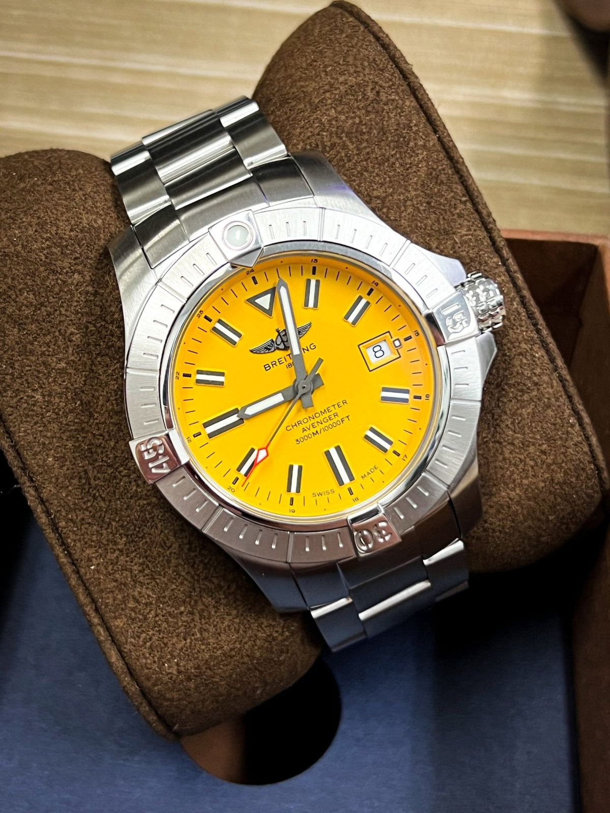  Shop Authentic Breitling Avenger Automatic 45mm Seawolf Yellow Dial Silver Steel Strap Strap Watch for Men - A17319101/1A1 - Luxxuri