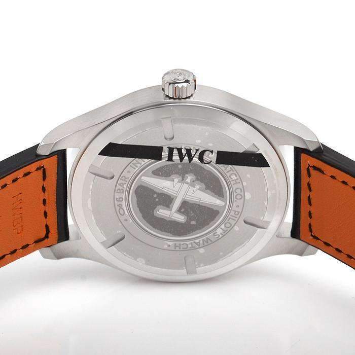  Shop Authentic IWC Pilot's Mark XVIII 40mm Black Dial Black Leather Strap Watch for Men - IW327001 - Luxxuri