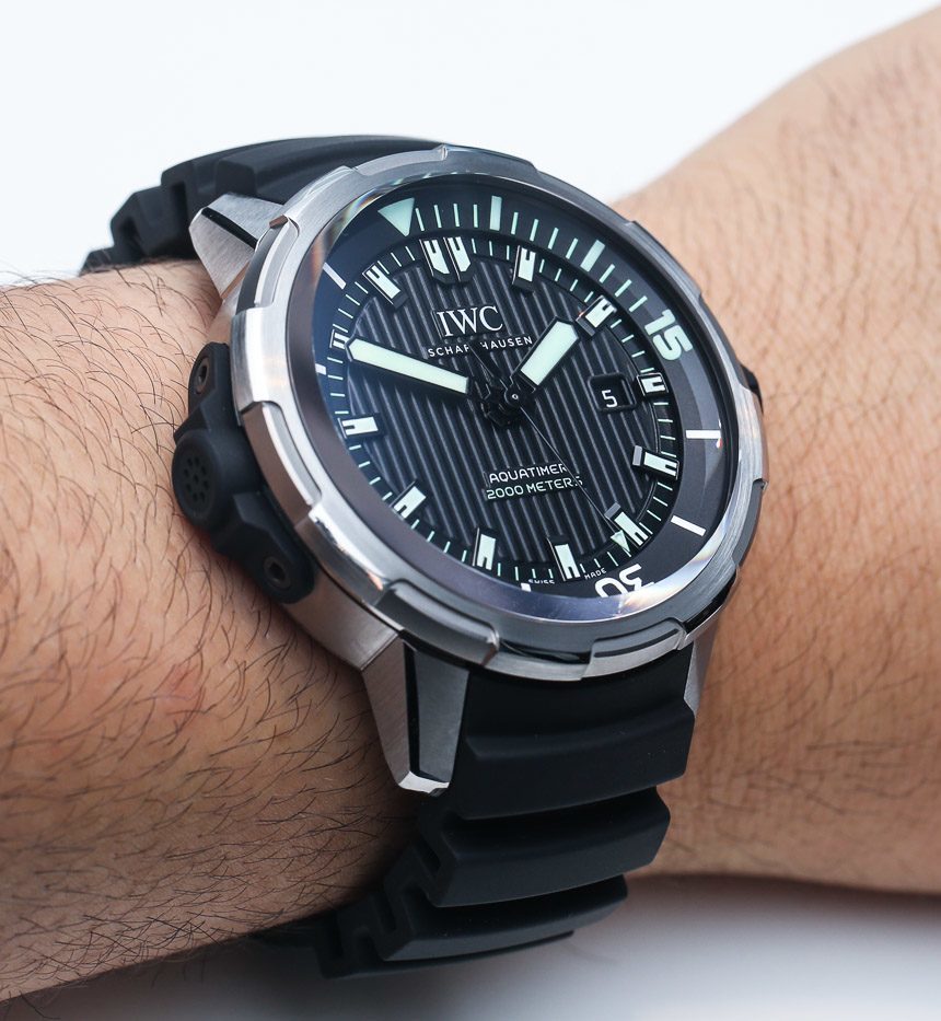  Shop Authentic IWC Aquatimer Automatic 2000 Black Dial Black Rubber Strap Watch for Men - IW358002 - Luxxuri