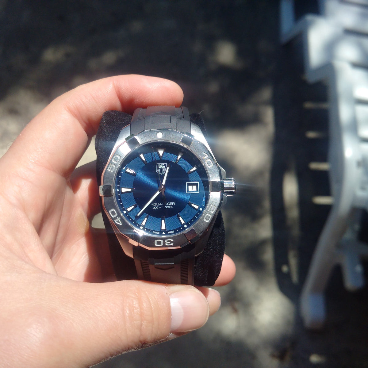  Shop Authentic Tag Heuer Aquaracer Quartz Blue Dial Black Rubber Strap Watch for Men - WAY1112.FT8021 - Luxxuri