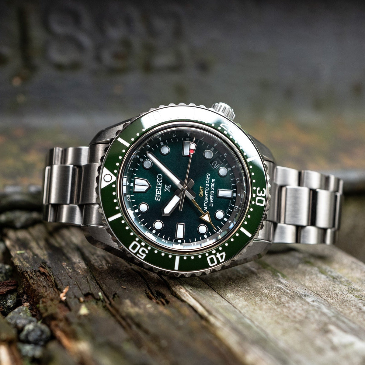  Shop Authentic Seiko Prospex GMT Divers Automatic Marine Green Dial Silver Steel Strap Watch For Men - SPB381J1 - Luxxuri