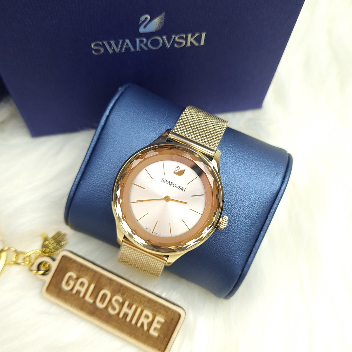  Shop Authentic Swarovski Octea Nova Silver Dial Gold Mesh Bracelet Watch for Women - 5430417 - Luxxuri