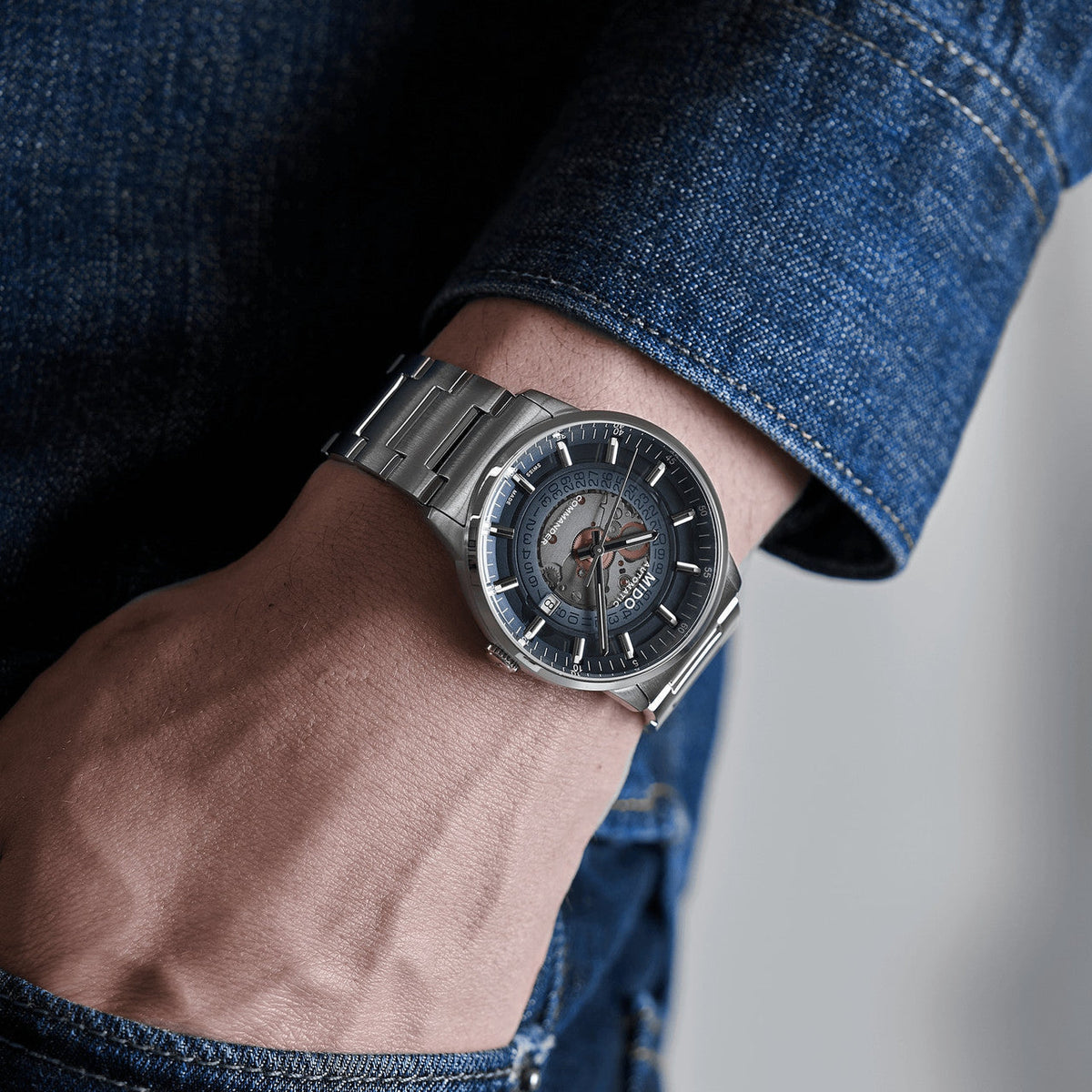  Shop Authentic Mido Commander Automatic Gradient Black Dial Silver Steel Strap Watch For Men - M021.407.11.411.00 - Luxxuri
