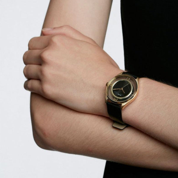  Shop Authentic Marc Jacobs Tether Black Dial Black Leather Strap Watch for Women - MBM1376 - Luxxuri