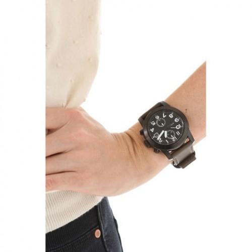  Shop Authentic Marc Jacobs Larry Chronograph Black Dial Grey Leather Strap Watch for Men - MBM5034 - Luxxuri