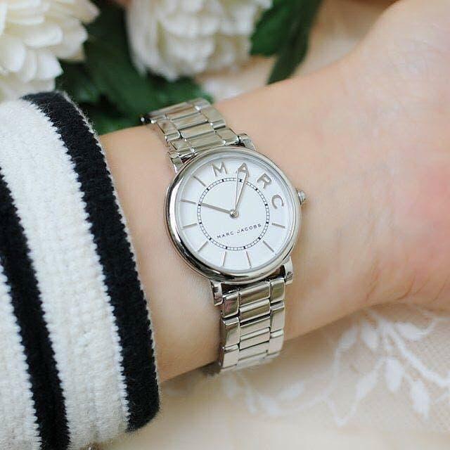  Shop Authentic Marc Jacobs Roxy White Dial Silver Steel Strap Watch for Women - MJ3521 - Luxxuri