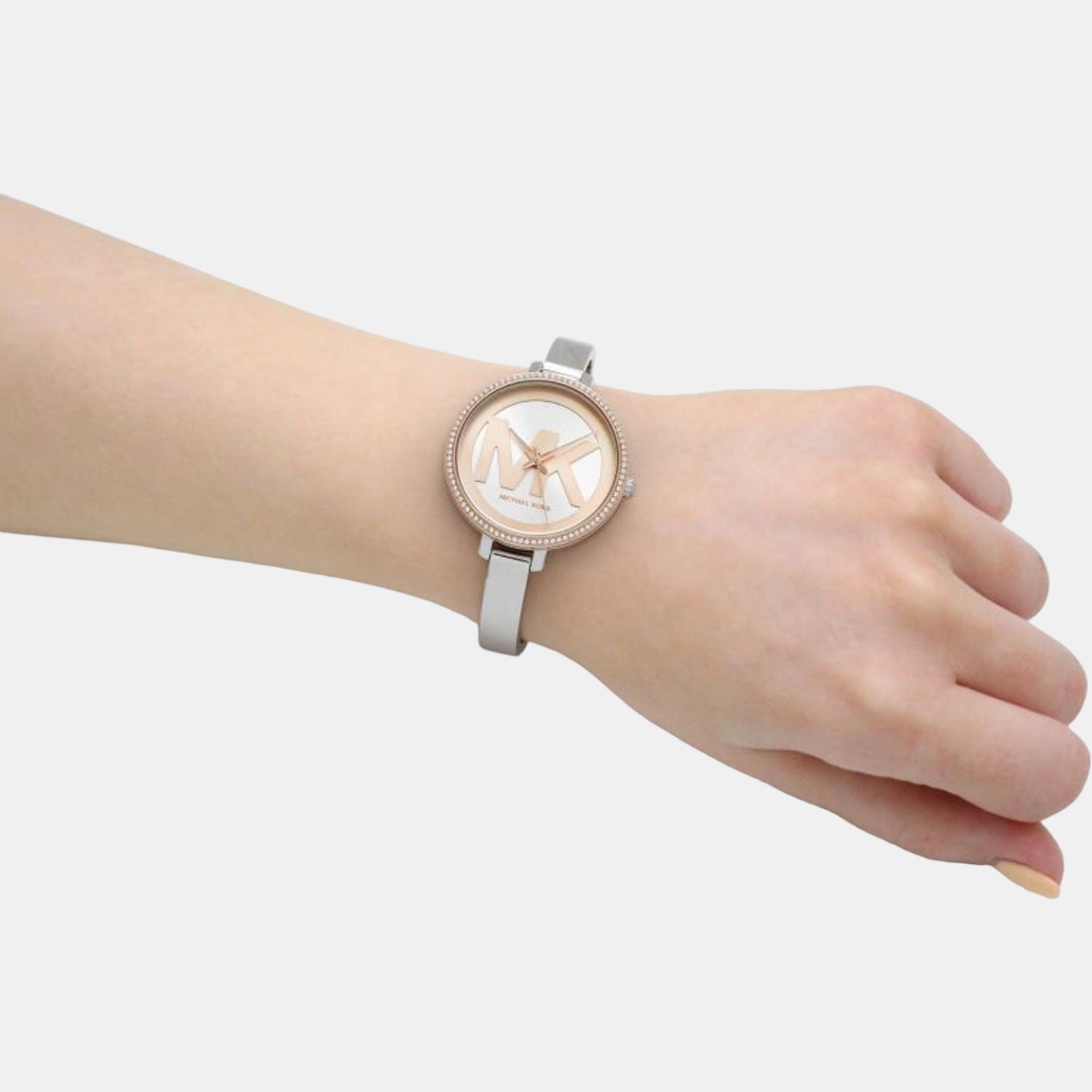  Shop Authentic Michael Kors Jaryn Analog Multi Colour Dial Watch For Women - MK4546 - Luxxuri
