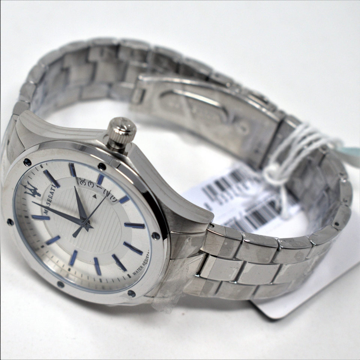  Shop Authentic Maserati Circuito Silver Dial Silver Steel Strap Watch For Men - R8853127001 - Luxxuri