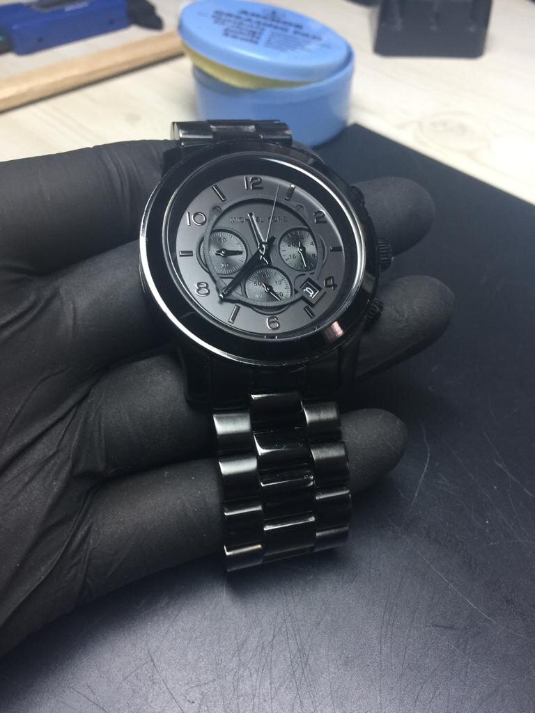  Shop Authentic Michael Kors Runway Chronograph Black Dial Black Steel Strap Watch for Men - MK8157 - Luxxuri