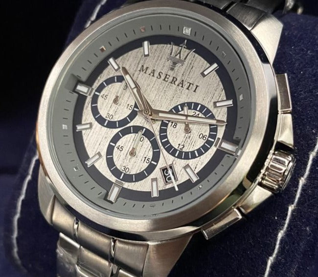  Shop Authentic Maserati Successo Chronograph Silver Dial Silver Steel Strap Watch For Men - R8873621006 - Luxxuri