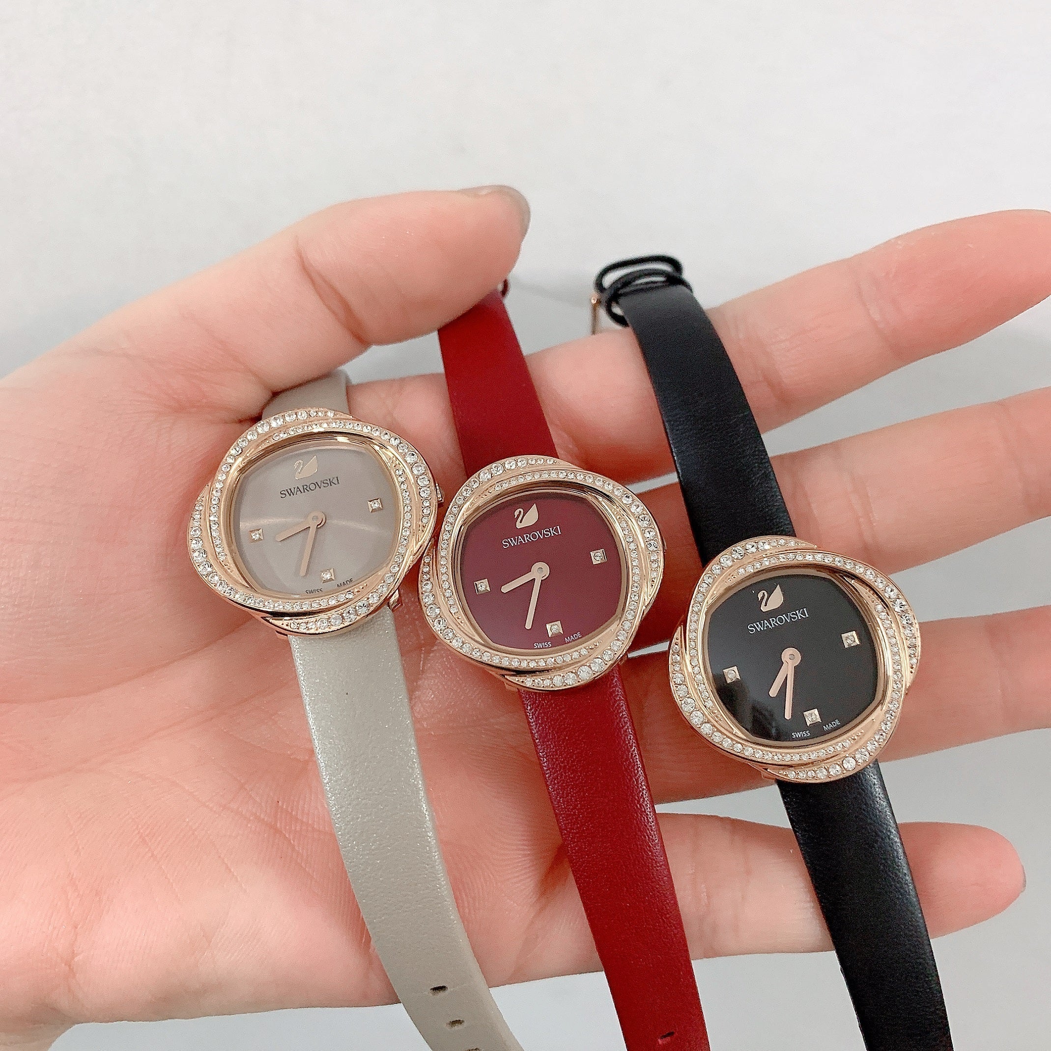  Shop Authentic Swarovski Crystal Flower Black Dial Black Leather Strap Watch for Women - 5552421 - Luxxuri