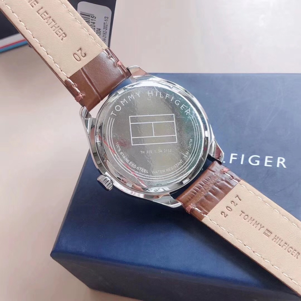  Shop Authentic Tommy Hilfiger Oliver Quartz White Dial Brown Leather Strap Watch for Men - 1791304 - Luxxuri
