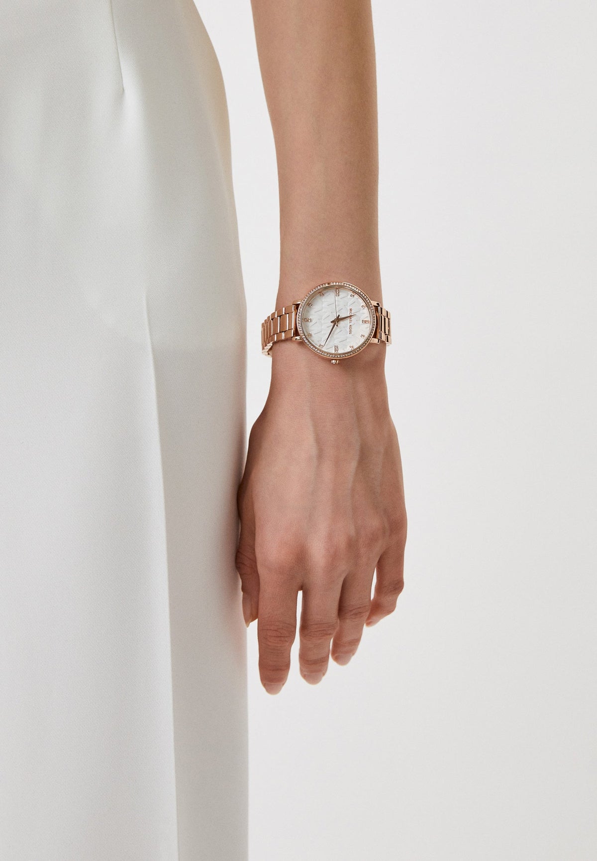 Shop Authentic Michael Kors Pyper Three-Hand White Dial Rose Gold Steel Strap Watch For Women - MK4594 - Luxxuri