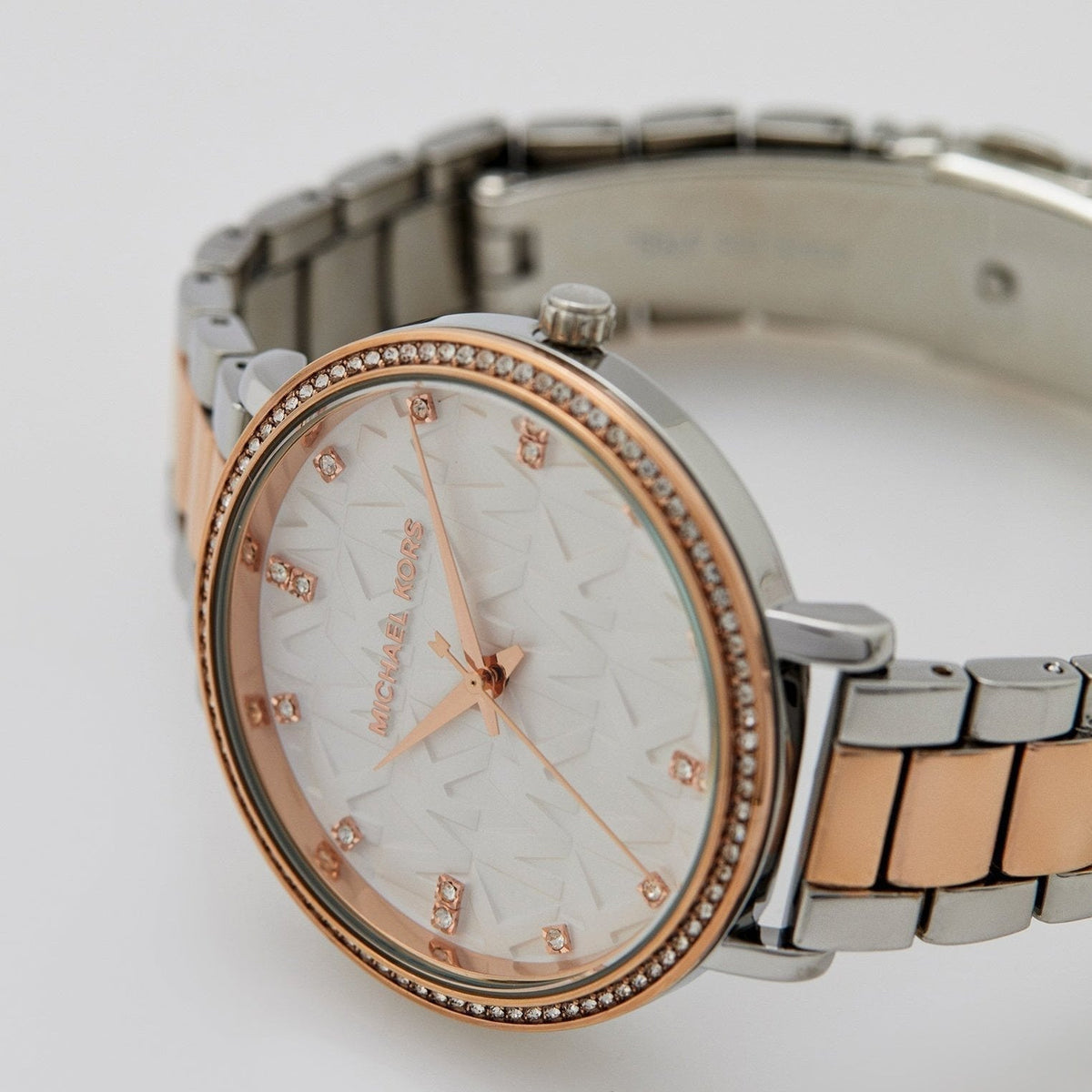  Shop Authentic Michael Kors Pyper Quartz White Dial Two Tone Steel Strap Watch For Women - MK4667 - Luxxuri