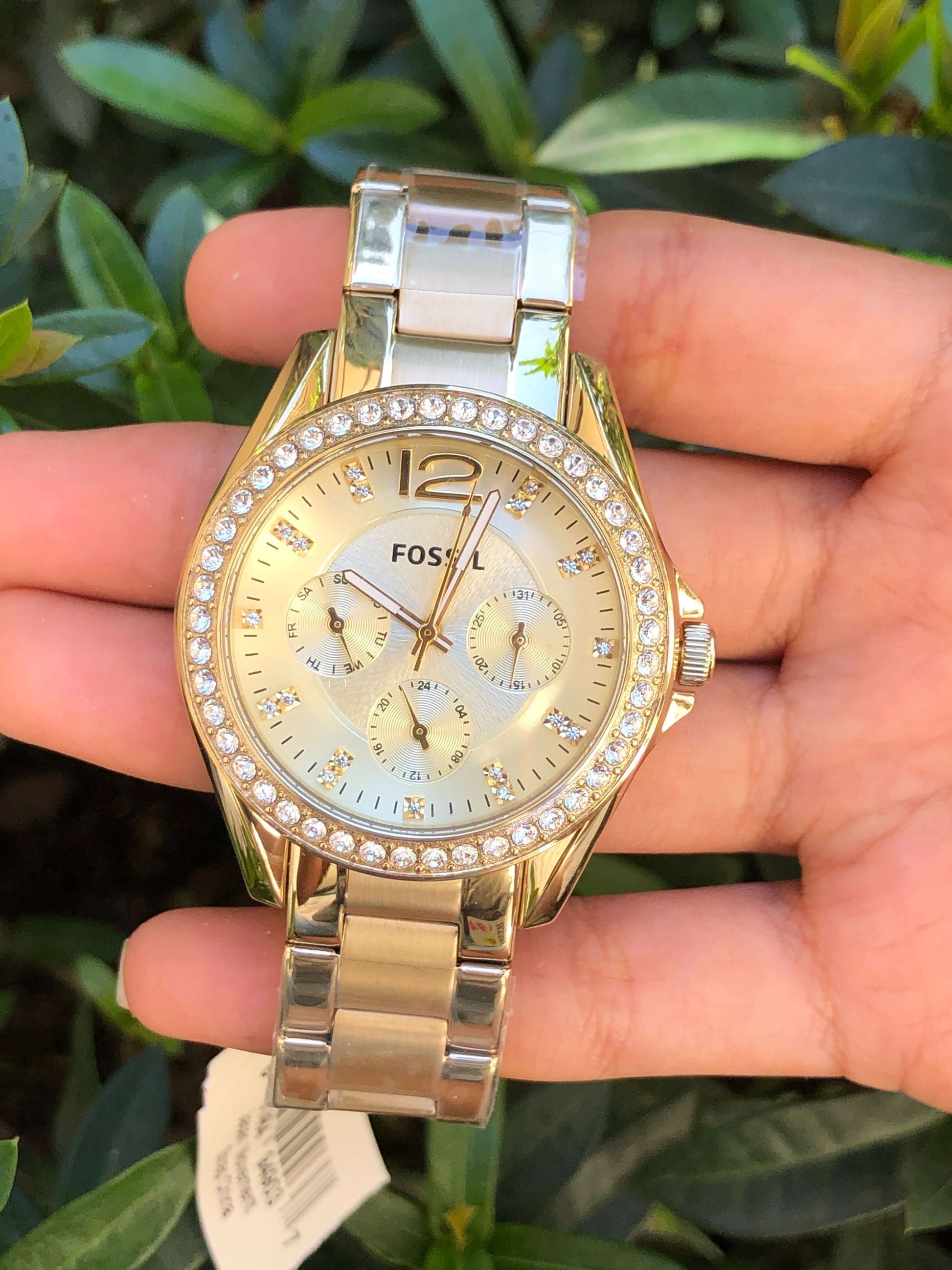  Shop Authentic Fossil Riley Gold Dial Gold Steel Strap Watch for Women - ES3203 - Luxxuri