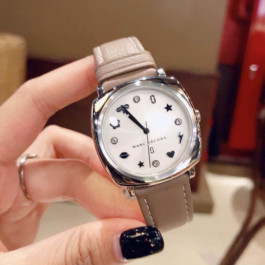  Shop Authentic Marc Jacobs Mandy Silver Dial Brown Leather Strap Watch for Women - MJ1563 - Luxxuri
