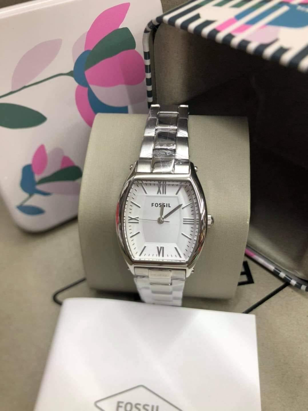  Shop Authentic Fossil Wallace Designer Silver Dial Silver Steel Strap Watch for Women - ES3057 - Luxxuri