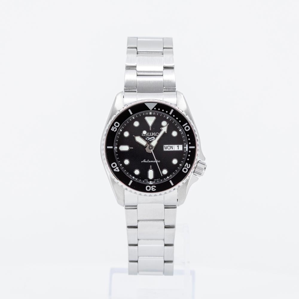  Shop Authentic Seiko 5 Sports SKX Automatic Black Dial Silver Steel Strap Watch For Men - SRPK29K1 - Luxxuri